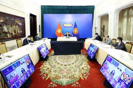 Bộ trưởng Bộ Ngoại giao Bùi Thanh Sơn tham dự Hội nghị Bộ trưởng Ngoại giao ASEAN-Hoa Kỳ theo hình thức trực tuyến. (Ảnh: Phạm Kiên/TTXVN) 