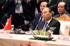 Thủ tướng Nguyễn Xuân Phúc dự Hội nghị Cấp cao ASEAN+3 (Trung Quốc, Nhật Bản và Hàn Quốc) lần thứ 22. (Ảnh: Thống Nhất/TTXVN)