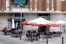 Barcelona vắng bóng khách du lịch do COVID-19 quay trở lại