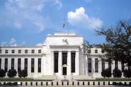Mỹ: FED quyết định giữ nguyên lãi suất cơ bản ở mức gần bằng 0