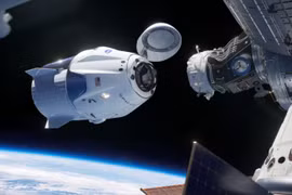 Tàu vũ trụ Crew Dragon kết nối thành công với trạm ISS