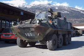 Xe bọc thép Mowag Piranha do Thụy Sĩ sản xuất. (Ảnh: Wikimedia)