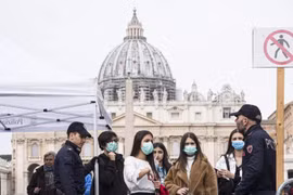 Du lịch Italy ảnh hưởng nặng nề do COVID-19. (Ảnh: Vox)