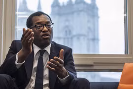 Bộ trưởng Năng lượng và Chiến lược công nghiệp Anh Kwasi Kwarteng. (Nguồn: thetimes.co.uk)
