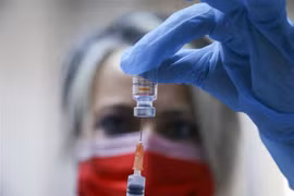 Vaccine phòng COVID-19 tại Ankara, Thổ Nhĩ Kỳ. (Ảnh: THX/TTXVN)