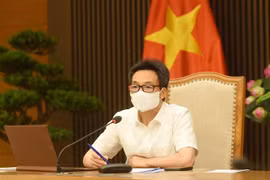 Phó Thủ tướng Chính phủ Vũ Đức Đam, Trưởng Ban Chỉ đạo Quốc gia phòng, chống dịch COVID-19, chủ trì cuộc họp trực tuyến. (Ảnh: Minh Đức/TTXVN)