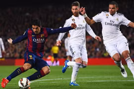 Luis Suarez có giúp Barcelona đánh bại Real tại Bernabeu? (Nguồn: Getty Images)