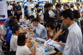 Ngày hội Tư vấn xét tuyển đại học, cao đẳng năm 2018 tại Hà Nội. (Ảnh: Thanh Tùng/TTXVN)