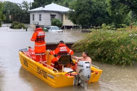 Phố biến thành sông sau trận mưa kỷ lục tại Townsville. (Nguồn: abc.net.au)