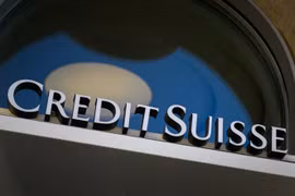 Biểu tượng Credit Suisse tại chi nhánh ở Lausanne, Thụy Sĩ. (Ảnh: AFP/TTXVN)