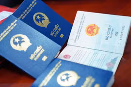 Mẫu hộ chiếu mới có gắn chíp.