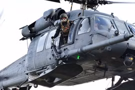 Một chiếc máy bay HH-60 Pave Hawk. (Nguồn: businessinsider.com)