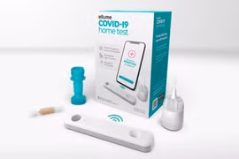 Dịch COVID-19: Mỹ cấp phép bộ xét nghiệm nhanh tại nhà đầu tiên