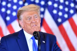 Tổng thống Mỹ Donald Trump trong cuộc họp báo sau Ngày Bầu cử tại Washington DC., ngày 4/11. (Ảnh: AFP/TTXVN)