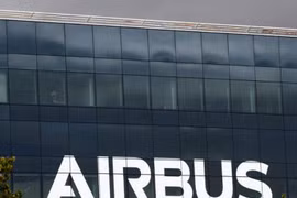 Tập đoàn sản xuất máy bay Airbus đối mặt nguy cơ sa thải bắt buộc