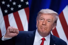 Một số kênh truyền hình Mỹ cắt sóng phát biểu của Tổng thống Trump