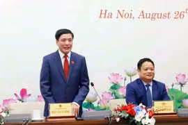 Tổng Thư ký Quốc hội, Chủ nhiệm Văn phòng Quốc hội Bùi Văn Cường phát biểu. (Ảnh: Phạm Kiên/TTXVN)
