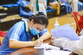 Hình ảnh Đà Nẵng tiêm vaccine phòng COVID-19 cho trẻ từ 15-17 tuổi