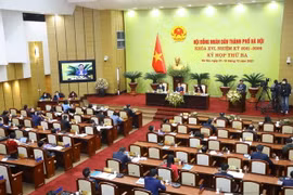 Quang ảnh phiên khai mạc Kỳ họp thứ ba, Hội đồng Nhân dân thành phố Hà Nội khóa XVI. (Ảnh: Văn Điệp/TTXVN)