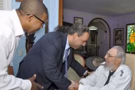 Lãnh tụ cách mạng Cuba Fidel Castro tiếp Chủ tịch ANOC. (Nguồn: escambray.cu)