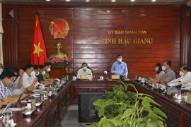 Các địa phương nỗ lực không để dịch lan rộng trong cộng đồng