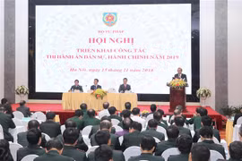 Phó Thủ tướng Thường trực Trương Hòa Bình phát biểu chỉ đạo hội nghị. (Ảnh: Lâm Khánh/TTXVN)