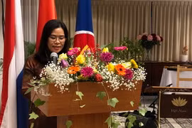 Đại sứ Việt Nam tại Hà Lan Ngô Thị Hòa phát biểu khai mạc. (Ảnh do Đại sứ quán Việt Nam tại Hà Lan cung cấp)