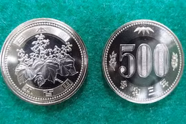 Đồng 500 yen mới của Nhật Bản. (Nguồn: Jiji Press)