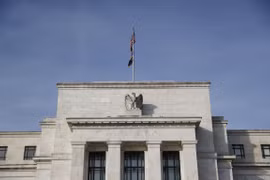 Bên ngoài trụ sở Cục Dự trữ Liên bang Mỹ ở Washington DC. (Ảnh: THX/TTXVN)