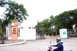 Nhà truyền thống Chiến khu An Phú Đông là nơi lưu giữ những ký ức hào hùng của các thế hệ đi trước, cũng vừa là nơi để giáo dục truyền thống yêu nước cho thế hệ sau. (Ảnh: Tiến Lực/TTXVN)