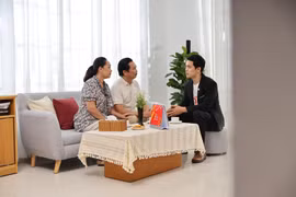 Chương trình Khôi phục hợp đồng bảo hiểm đã hủy triển khai từ ngày 9/5 đến ngày 31/7. (Ảnh: CVT/Vietnam+)