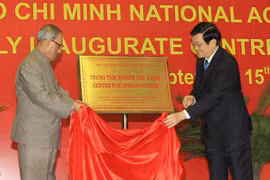 Nguyên thủ Việt, Ấn dự khai trương Trung tâm nghiên cứu Ấn Độ