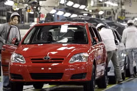 Toyota là hãng ôtô đầu tiên bán trên 10 triệu xe một năm