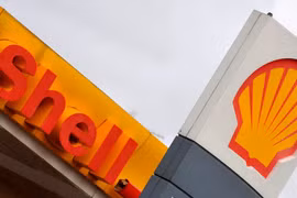 Shell không thể mua khí đốt Nga do Anh trừng phạt Gazprombank