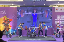 Khoảnh khắc Lê Văn Công bảo vệ thành công ngôi vương ASEAN Para Games