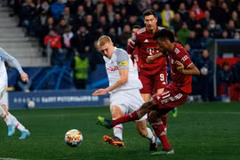 Champions League: Bayern và Liverpool giành vé vào tứ kết?