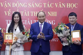 'Văn học phải hun đúc ý chí, nghị lực vươn lên của thế hệ trẻ'