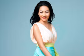 Minh Thu - “người tình” kém 30 tuổi “phá”… nhạc Phó Đức Phương?