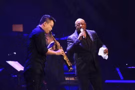 Đêm nhạc “Peabo Bryson In The Spotlight”: Giấc mơ đối thoại 