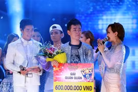 Giải thưởng quán quân chương trình Ngôi sao Việt nhận trong đêm chung kết so với con số... 7,5 tỷ được truyền thông trước khi lên sóng. (Ảnh: BTC)
