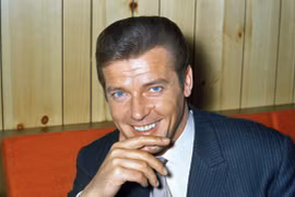 Điệp viên 007 "James Bond" Roger Moore qua đời do ung thư