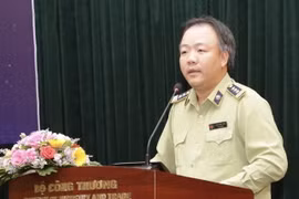 Tổng cục trưởng Tổng cục Quản lý thị trường Trần Hữu Linh phát biểu tại buổi lễ. (Ảnh: Trần Việt/TTXVN)