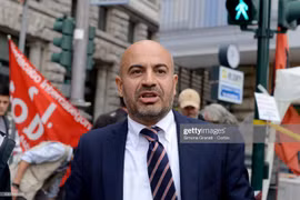Thượng nghị sỹ Gianluigi Paragone. (Nguồn: getty images)