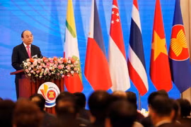 Thủ tướng Nguyễn Xuân Phúc, Chủ tịch ASEAN 2020 phát biểu khai mạc Hội nghị Cấp cao ASEAN lần thứ 36. (Ảnh: TTXVN)