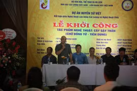 Lễ khởi công vở diễn "Cây gây thần," diễn ra sáng ngày 18/9, tại Liên đoàn Xiếc Việt Nam.