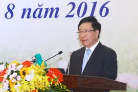 Phó Thủ tướng Chính phủ, Bộ trưởng Ngoại giao Phạm Bình Minh phát biểu tại hội nghị ngoại vụ toàn quốc . (Ảnh: Doãn Tấn/TTXVN