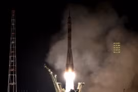Tàu vũ trụ Soyuz TMA-20M rời bệ phóng. (Nguồn: AFP/TTXVN)