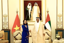 Phó Chủ tịch nước Võ Thị Ánh Xuân gặp Tiểu vương Ras Al Khaimah Sheikh Saud bin Saqr Al Qasimi. (Ảnh: Lâm Khánh/TTXVN)