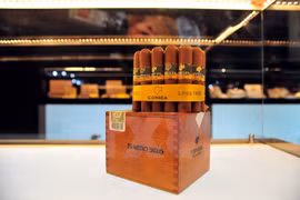 Dòng xìgà Medio Siglo mới được Cohiba tung ra thị trường. (Ảnh: Lê Hà/TTXVN)