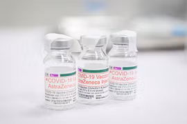 Vaccine Astra Zeneca đang được triển khai tiêm tại Việt Nam. (Ảnh: Minh Sơn/Vietnam+)